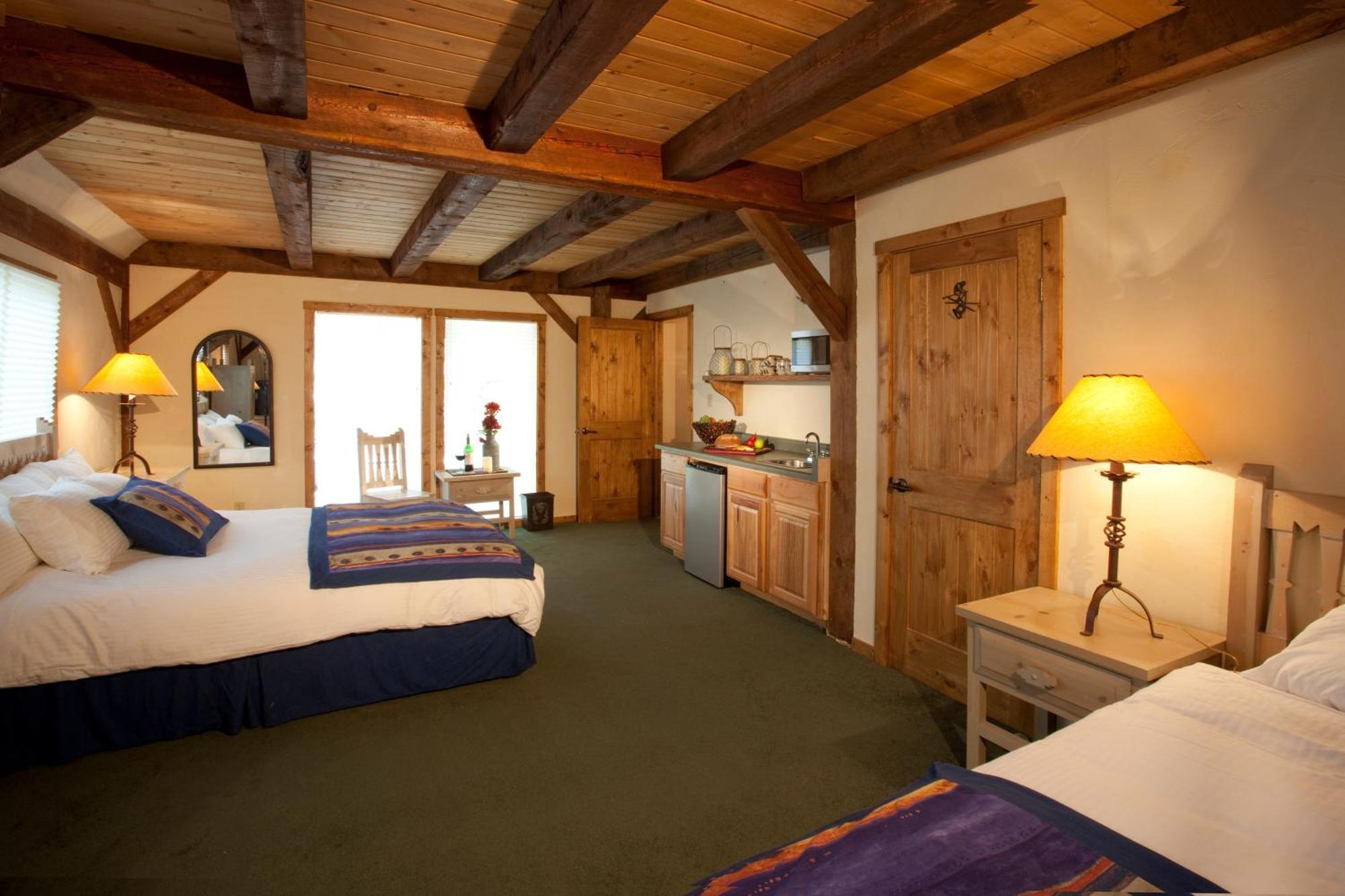 Cottam'S Lodge By Alpine Village Suites Taos Ski Valley Rum bild